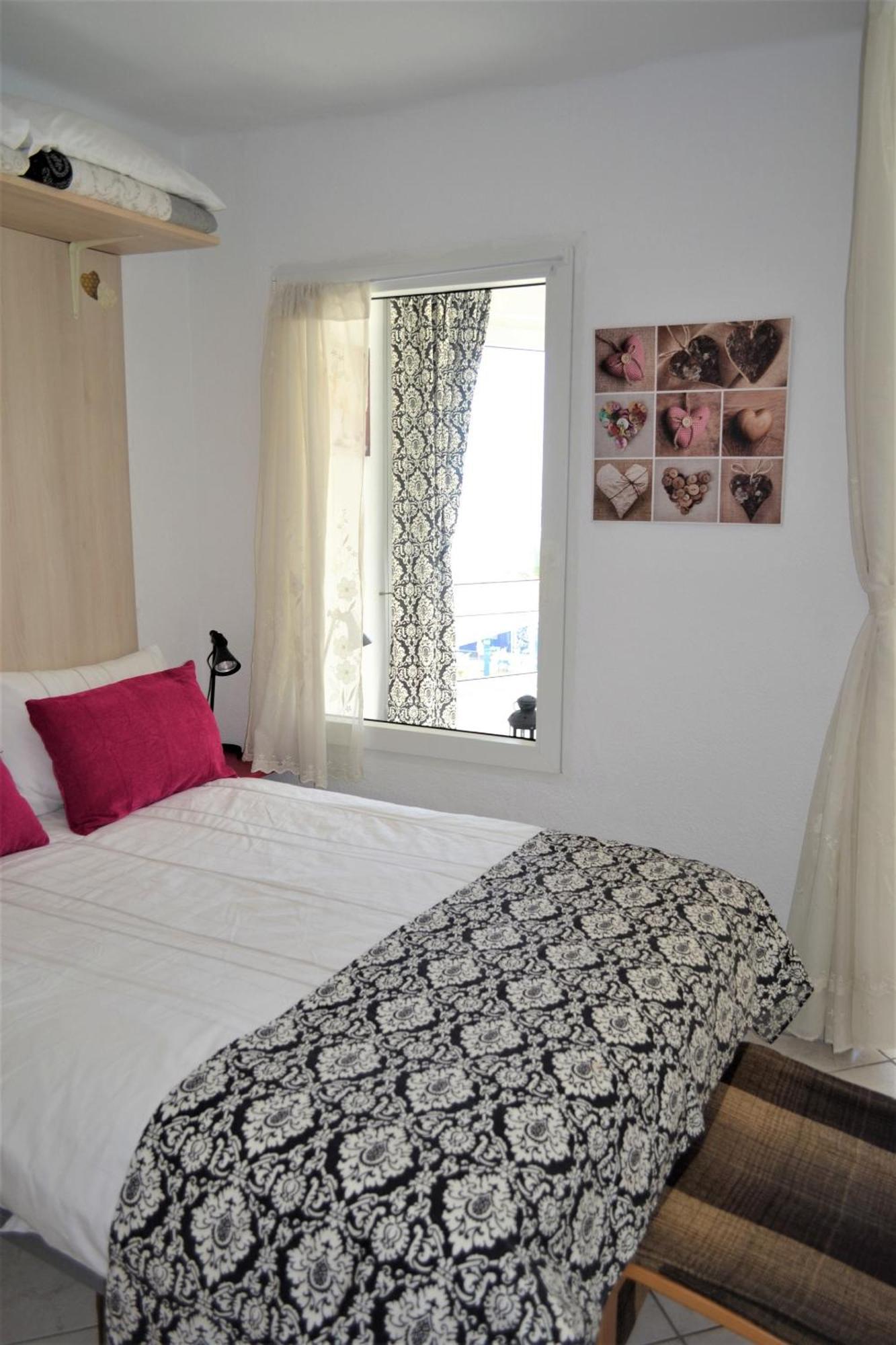 Front On Costa Apartament