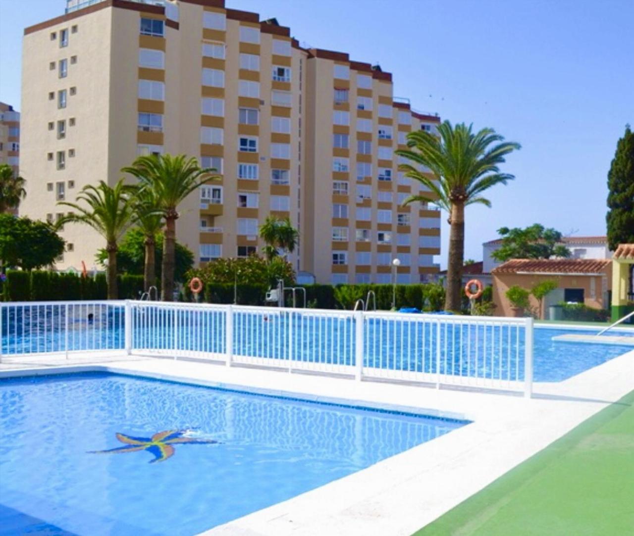 Apartament Front On Costa Torrox