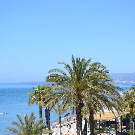 Beach Front Studio Apartment On Torrox Costa Exterior photo